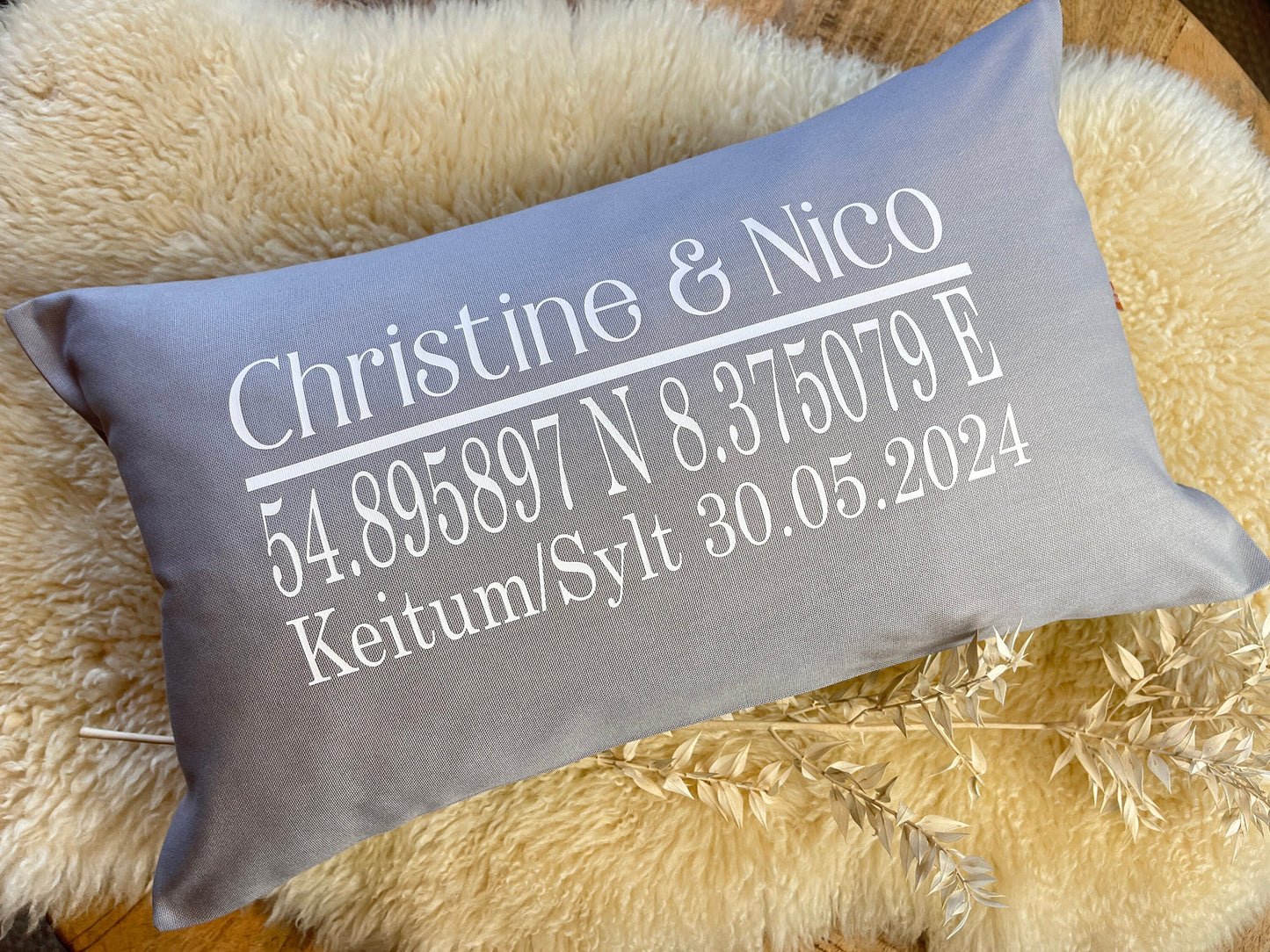 Kissen personalisiert Hochzeit grau