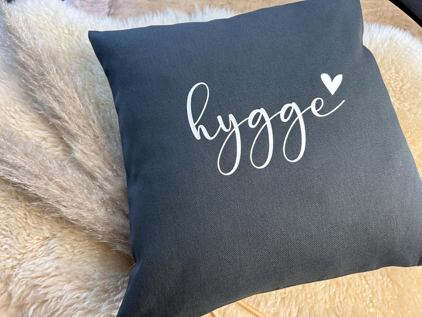 Kissen hygge dunkelgrau