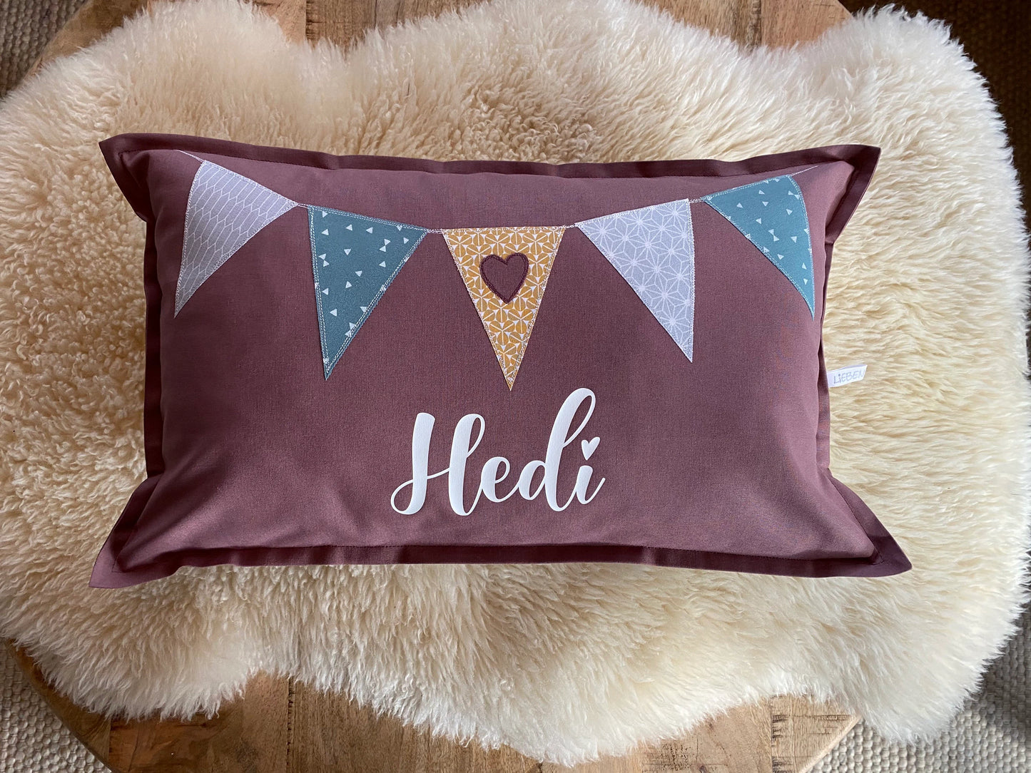 Namenskissen Wimpel personalisiert beere