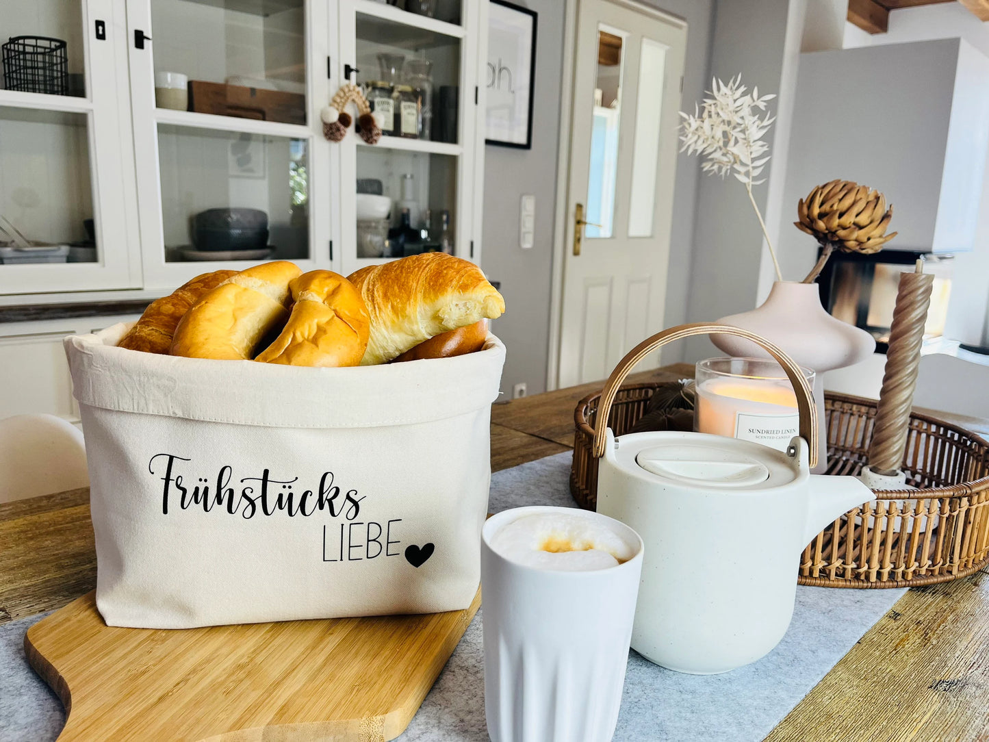 Brötchenkorb FrühstücksLIEBE skandinavisch