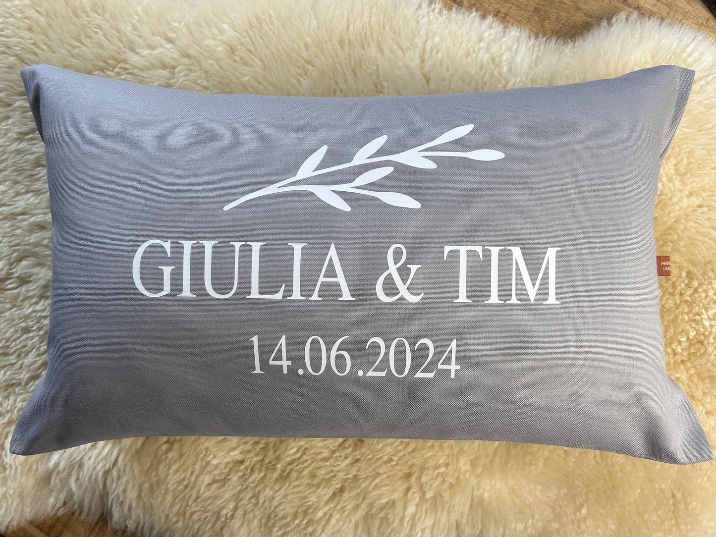 Kissen Hochzeit personalisiert hellgrau