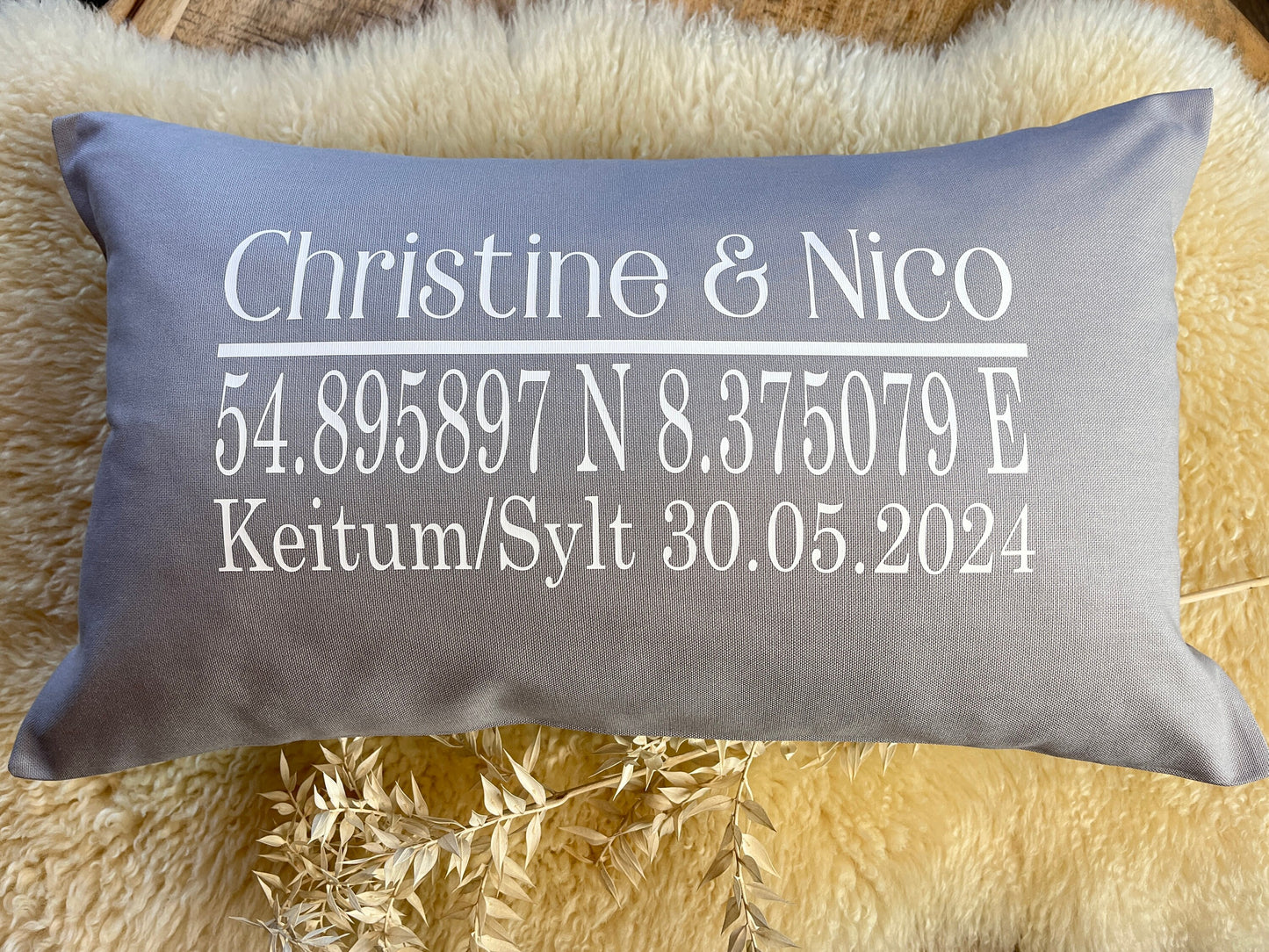 Kissen personalisiert Hochzeit grau