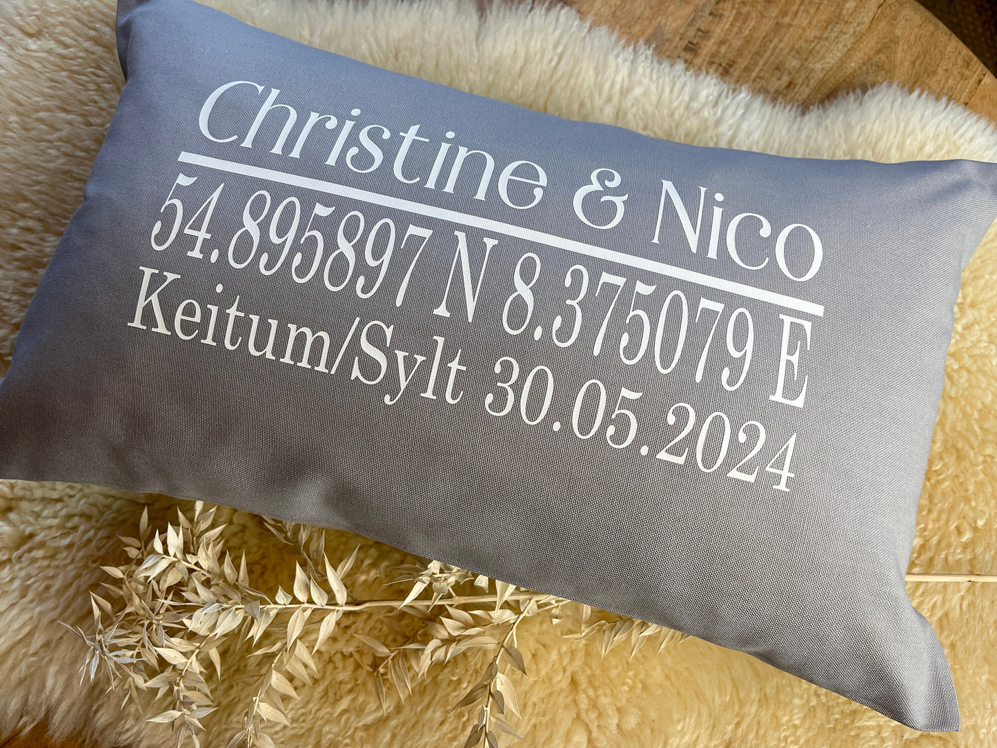 Kissen personalisiert Hochzeit grau