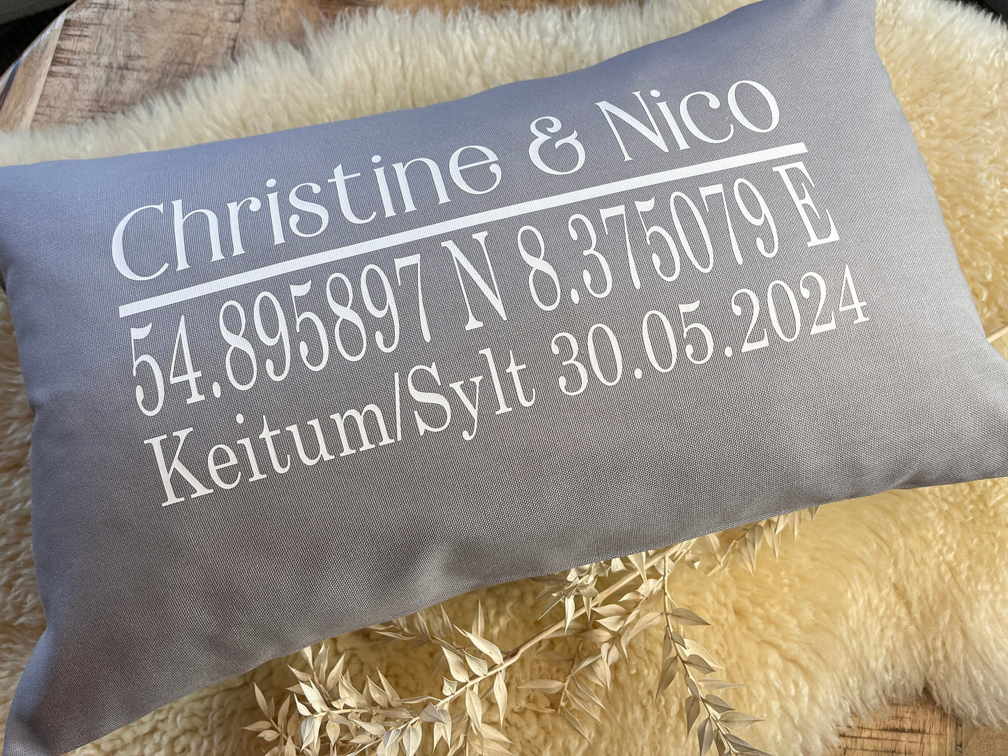 Kissen personalisiert Hochzeit grau