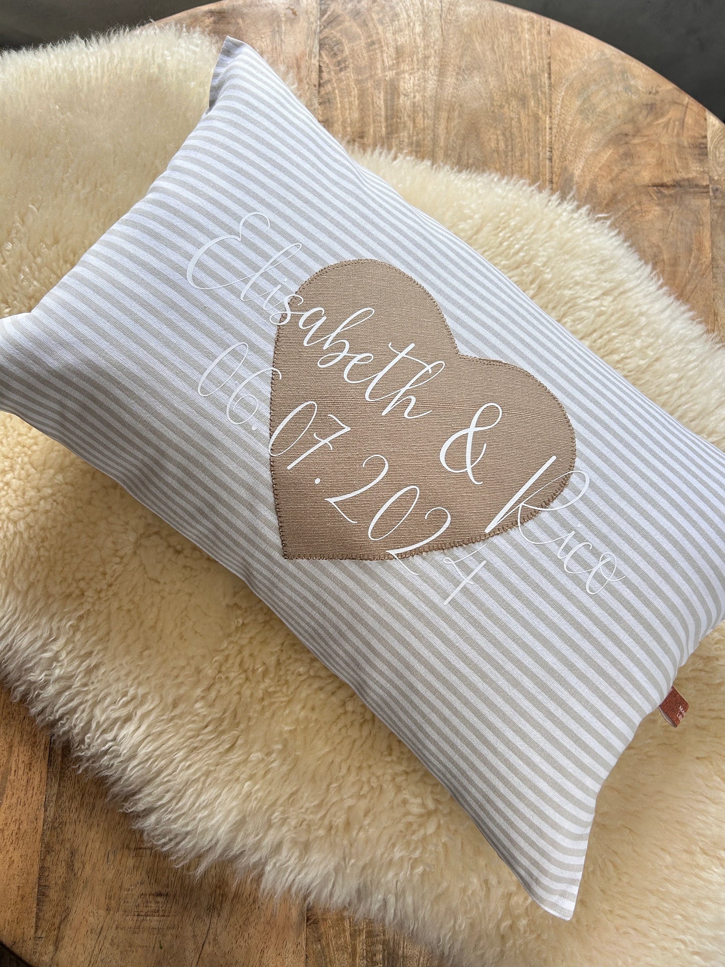 Kissen Hochzeit personalisiert beige