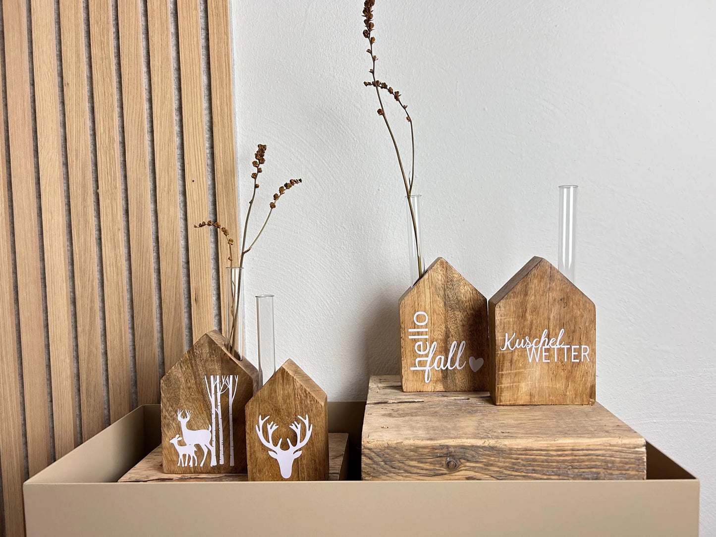 Holzhaus Herbstdeko