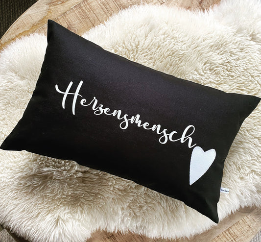 Kissen Herzensmensch schwarz