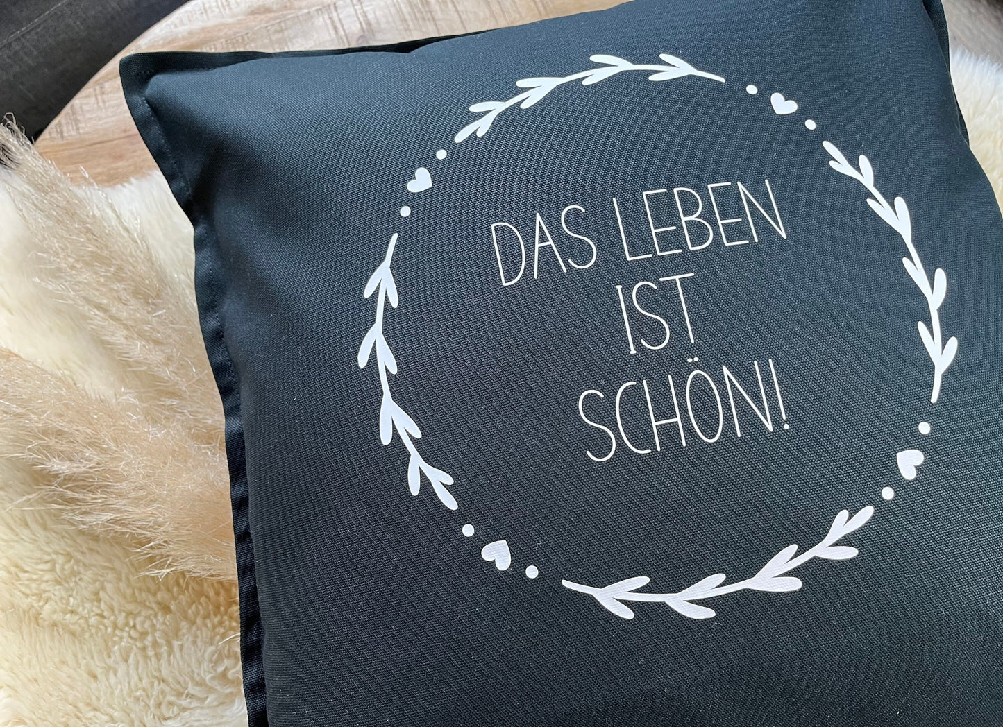 Kissen schönes Leben schwarz