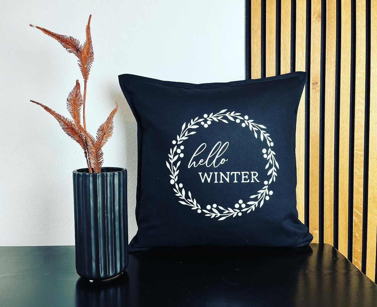 Kissen hello Winter schwarz