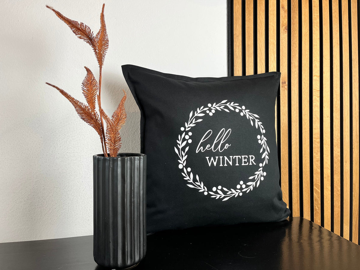 Kissen hello Winter schwarz
