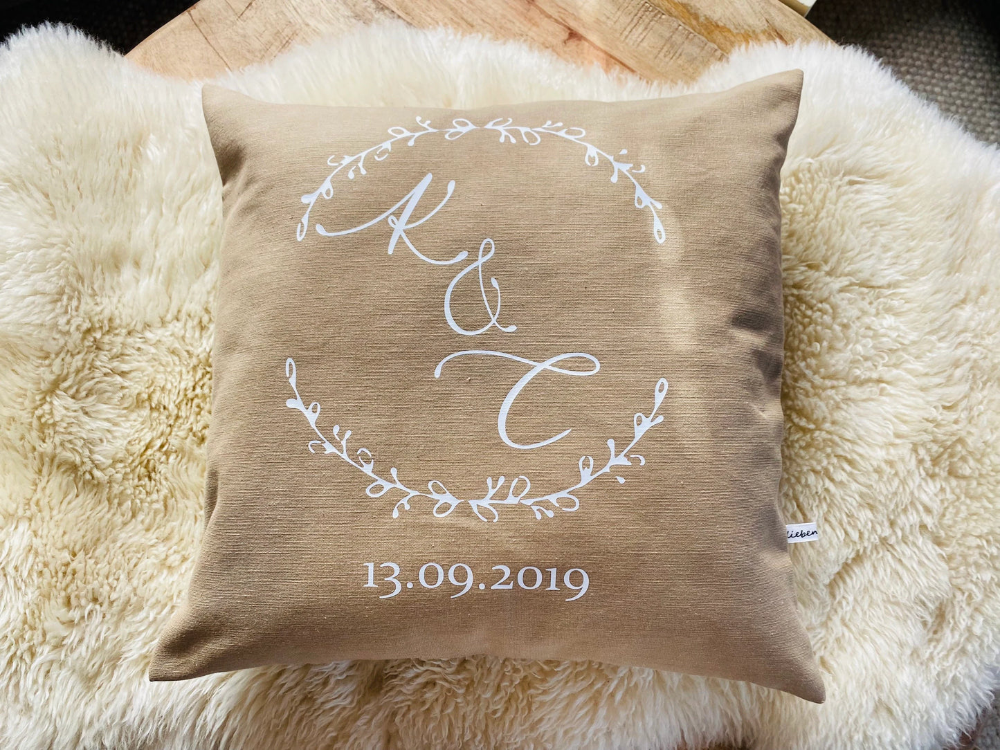 Kissen personalisiert Hochzeit beige