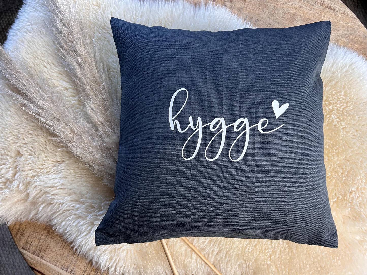 Kissen hygge dunkelgrau