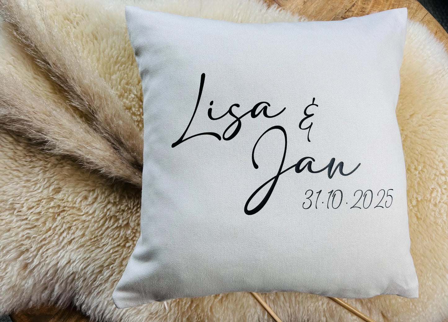 Kissen personalisiert Hochzeit cremeweiß 40x40
