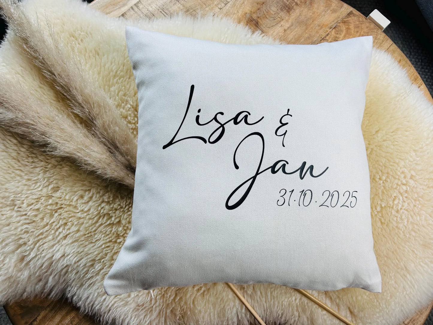 Kissen personalisiert Hochzeit cremeweiß 40x40