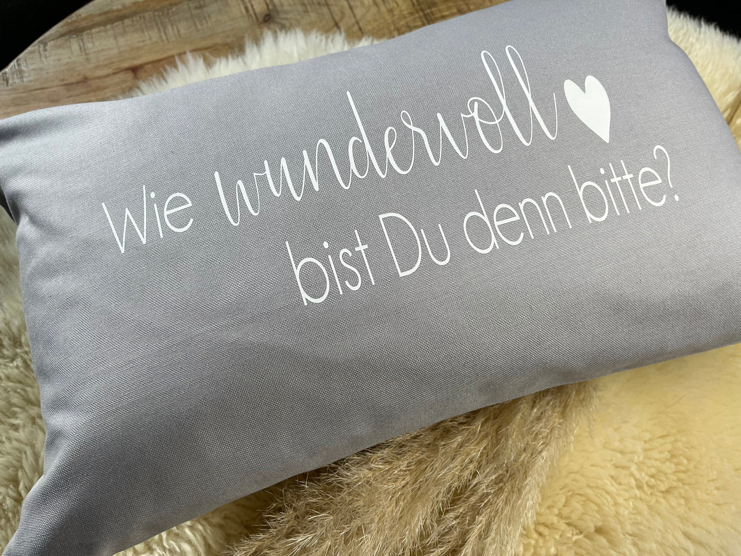 Kissen WUNDERVOLL grau
