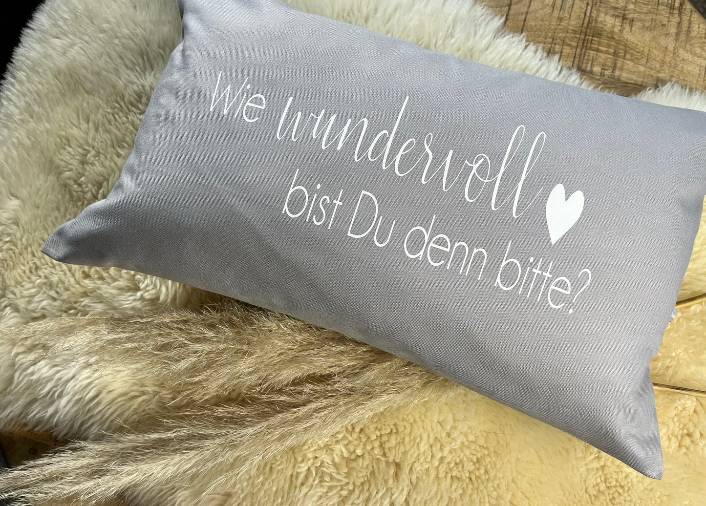 Kissen WUNDERVOLL grau