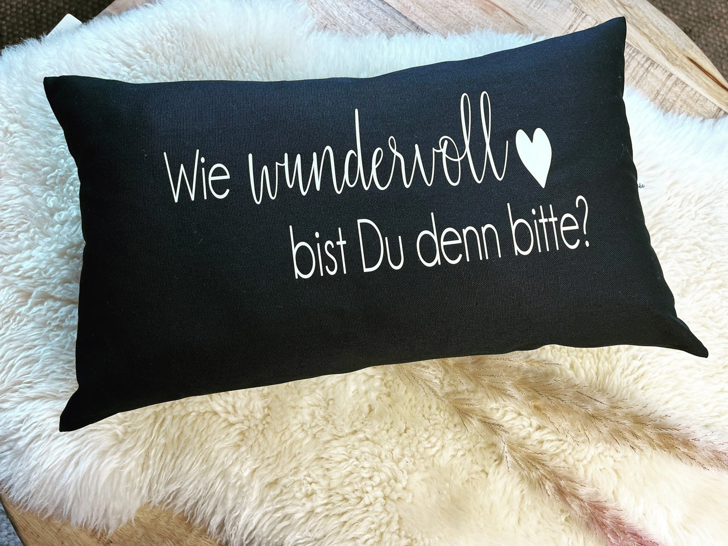 Kissen WUNDERVOLL schwarz