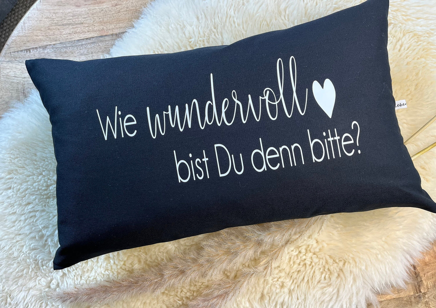 Kissen WUNDERVOLL schwarz