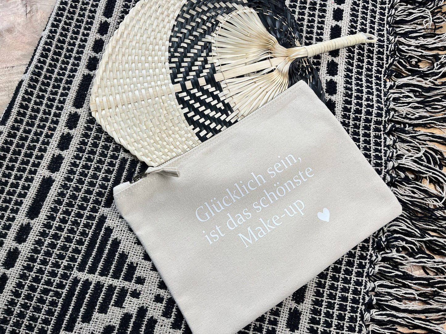 Kosmetiktasche glücklich beige