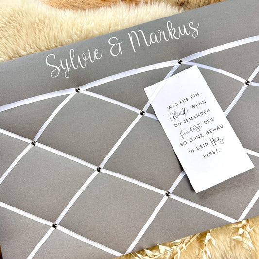 Memoboard Hochzeit personalisiert grau