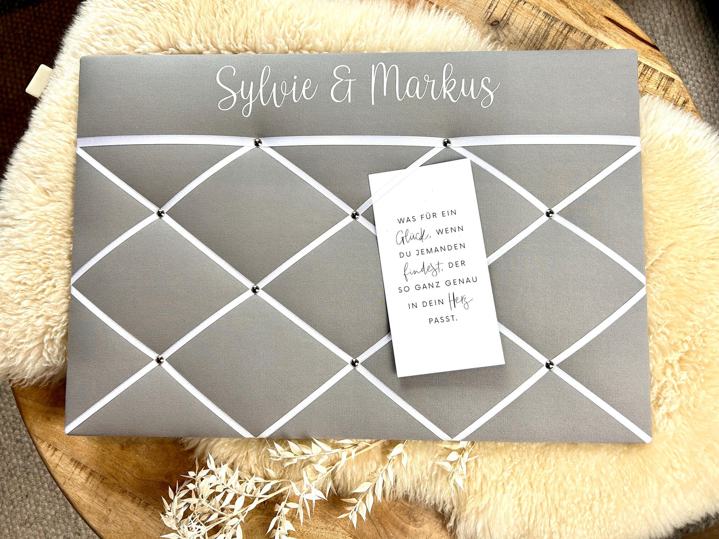 Memoboard Hochzeit personalisiert grau