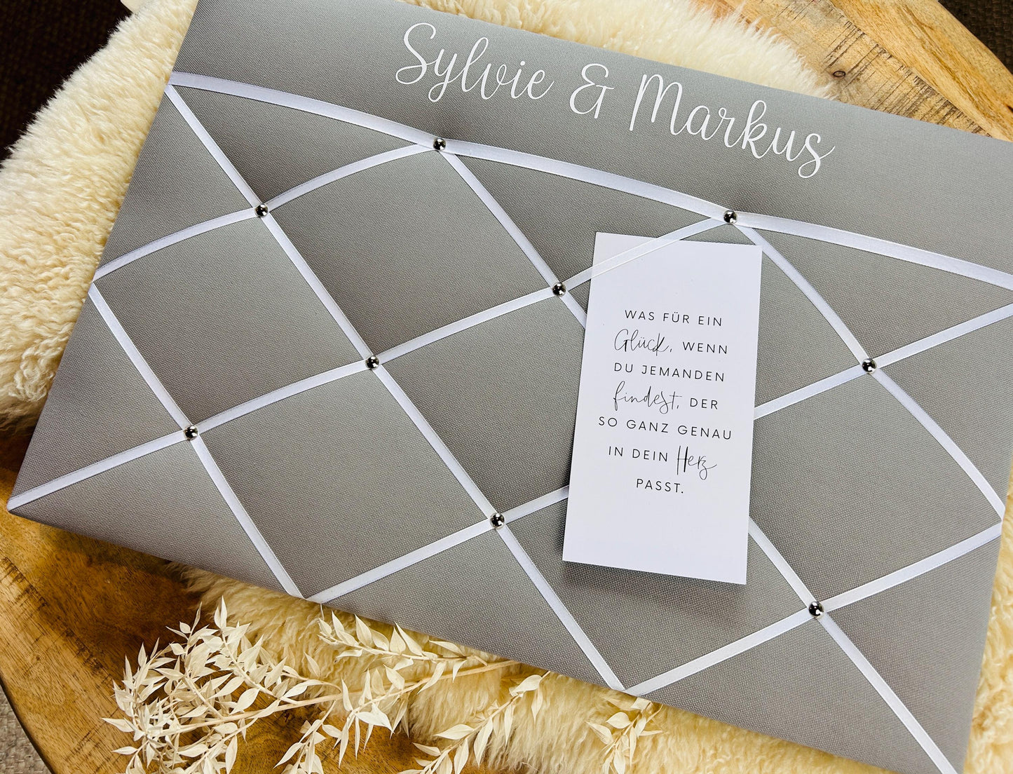Memoboard Hochzeit personalisiert grau