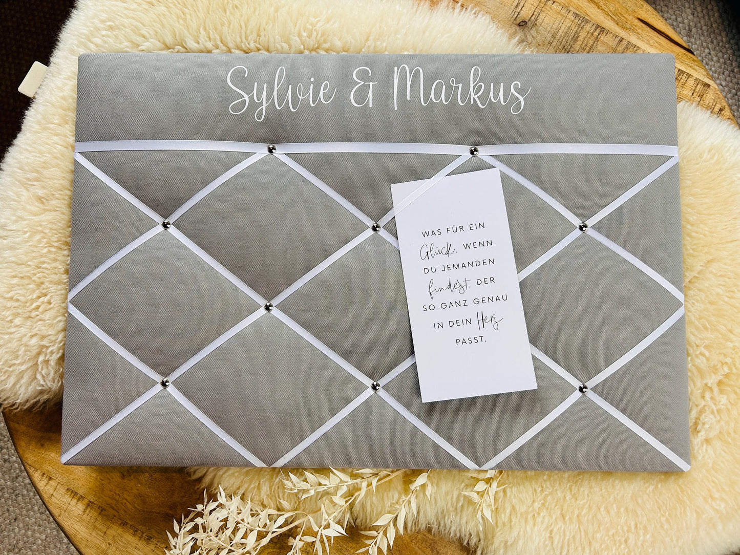 Memoboard Hochzeit personalisiert grau