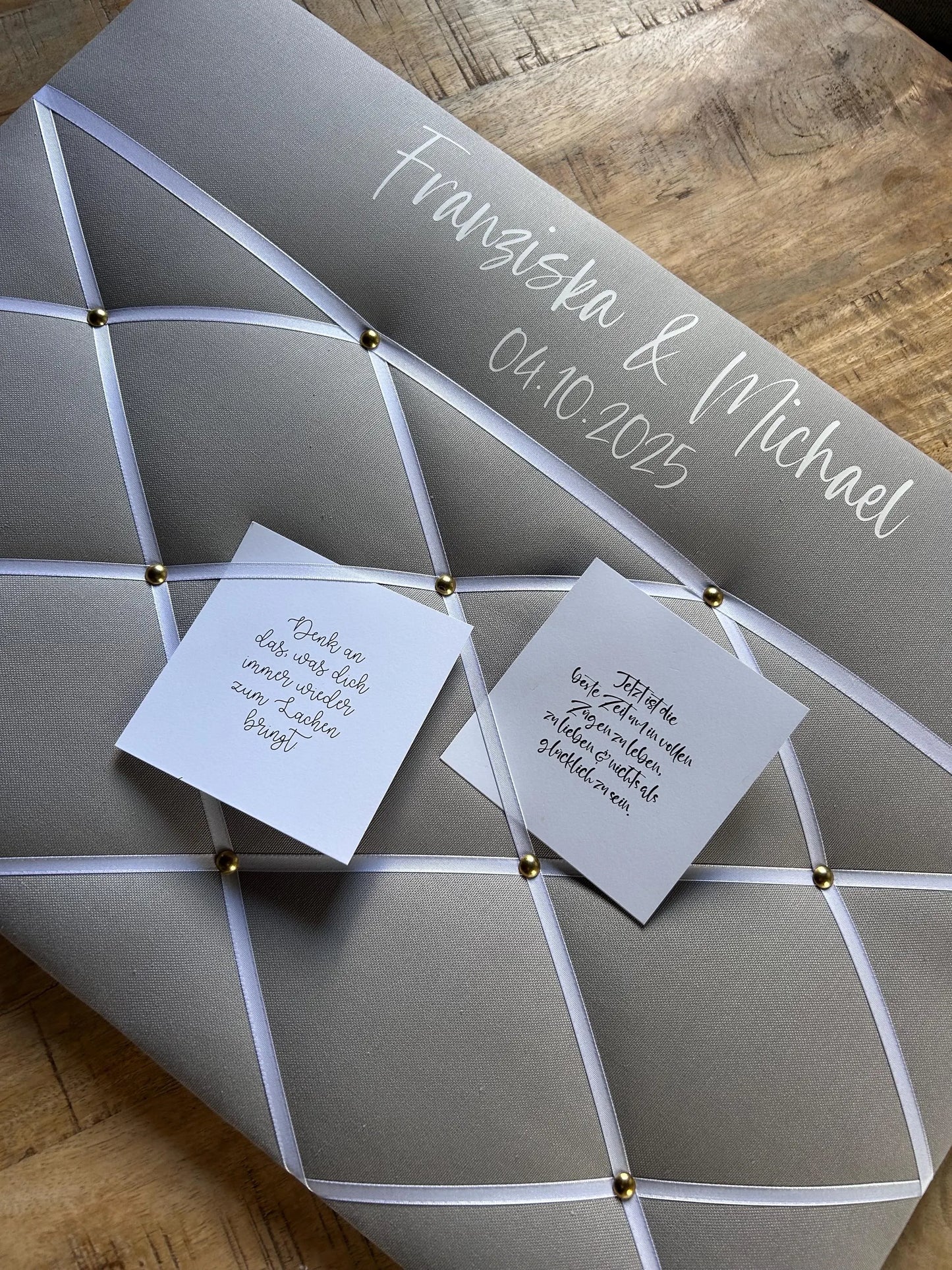 Memoboard Hochzeit personalisiert