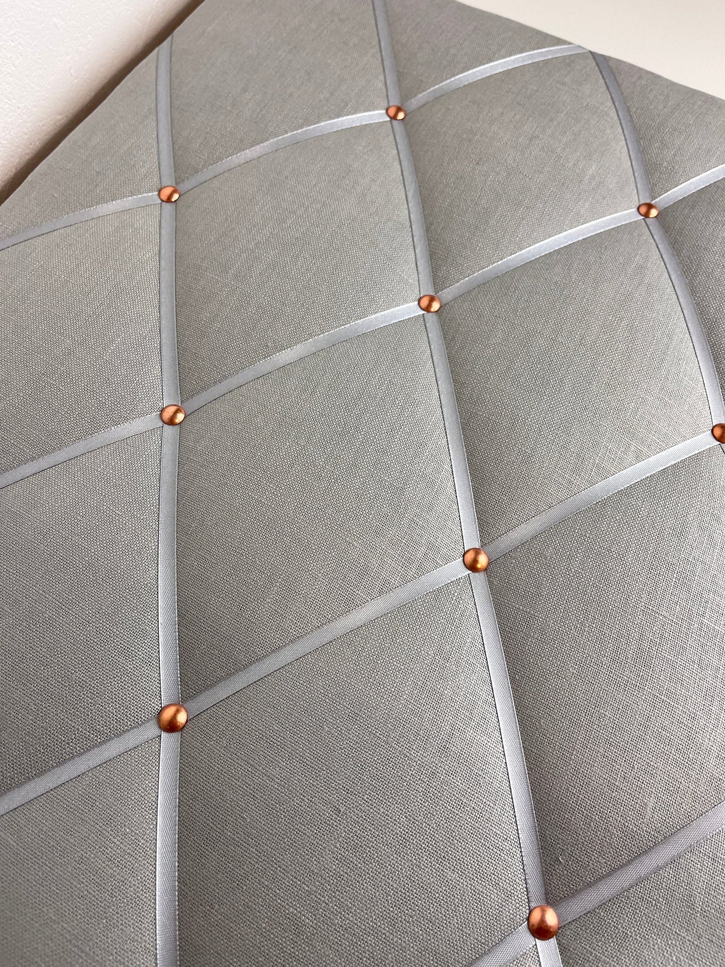 Memoboard Leinen grau