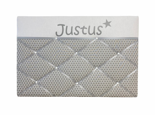 Memoboard mit Wunschnamen grau