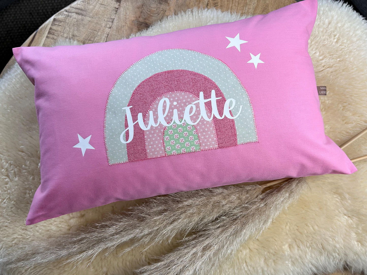 Namenskissen Regenbogen personalisiert pink