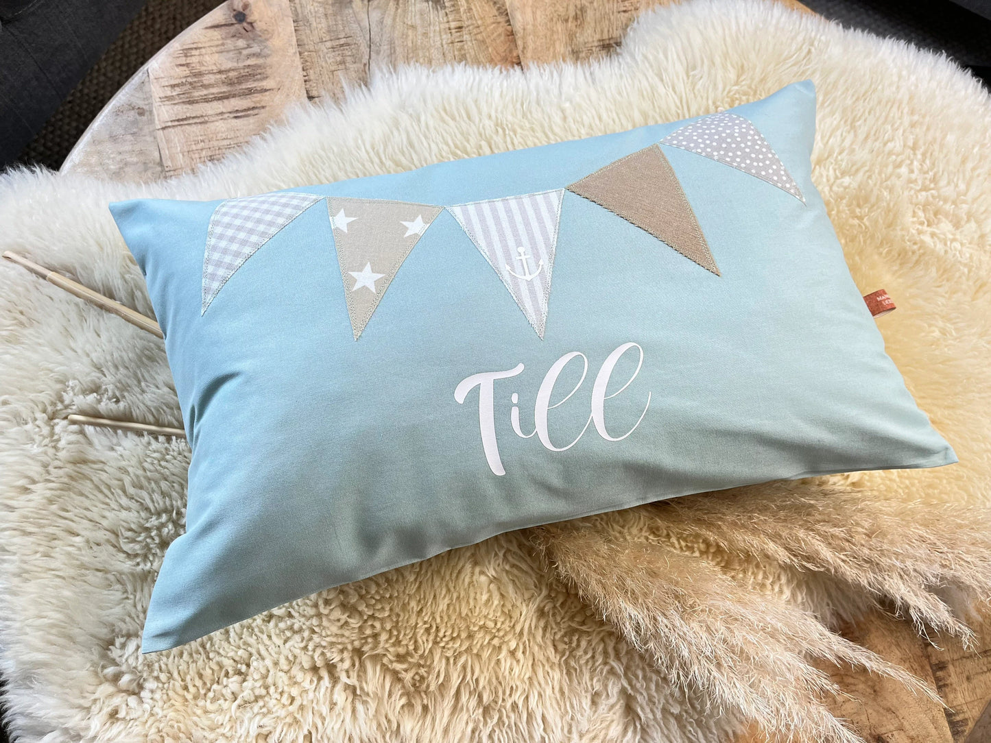 Namenskissen Wimpel personalisiert aqua beige