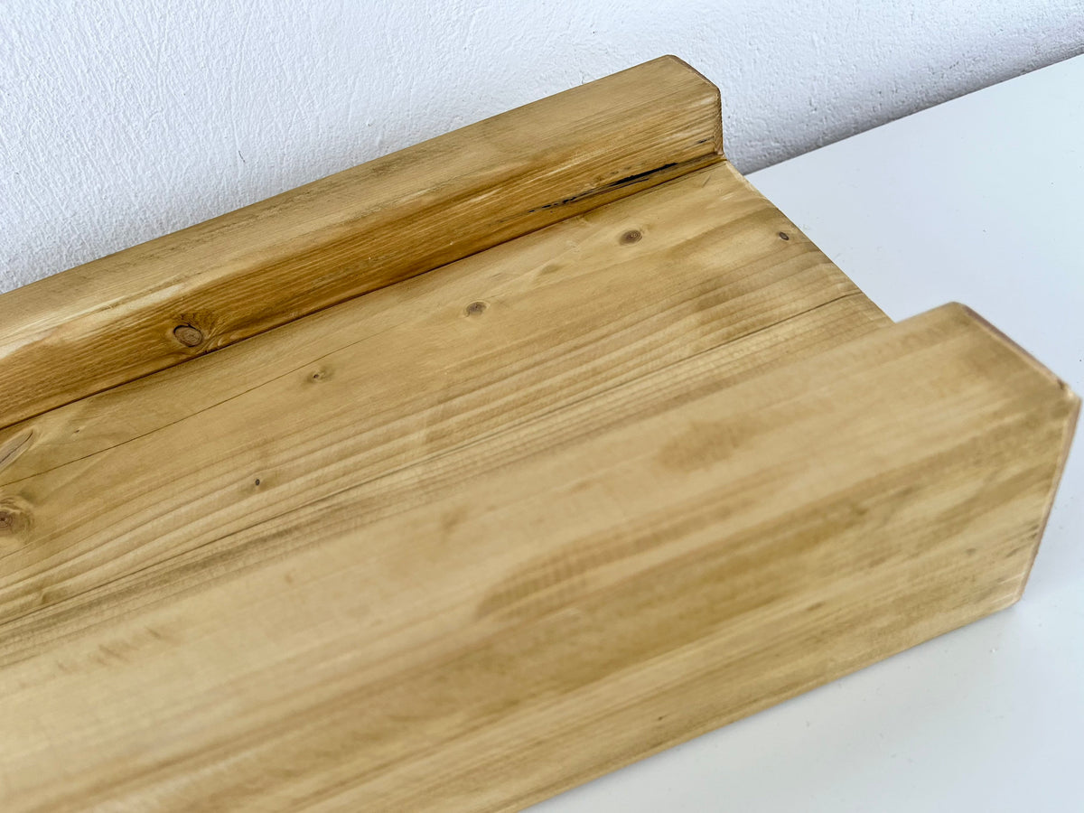 Upcycling Schalungsträger Holzdeko Tablett gebeizt