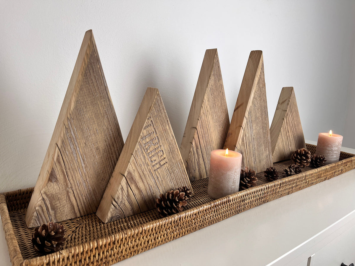 Minimalistische Tannenbäume Holz rustikal