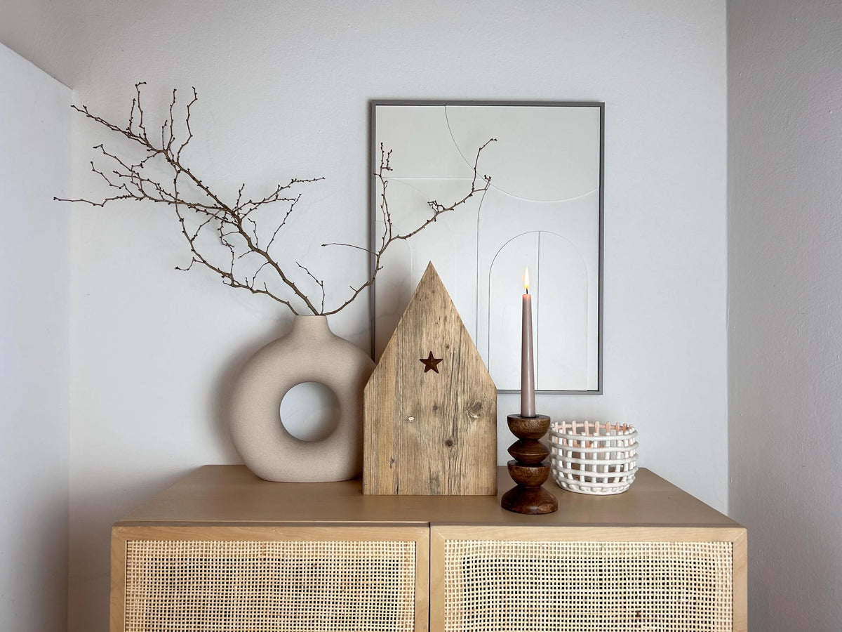 Upcycling Holzhaus mit Stern