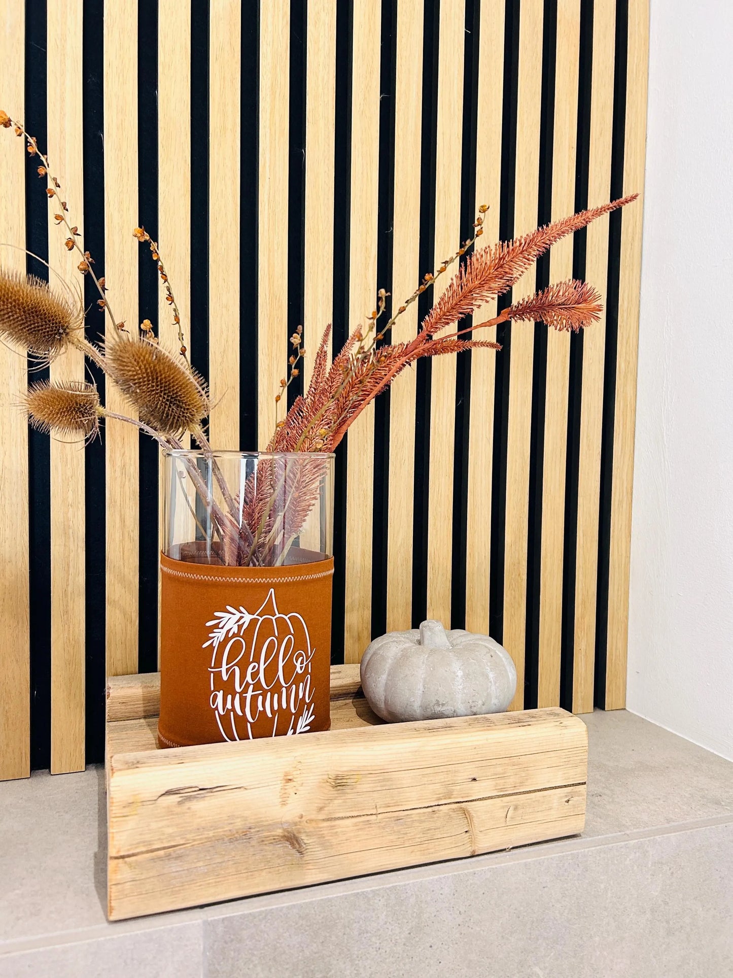 Vase hello autumn