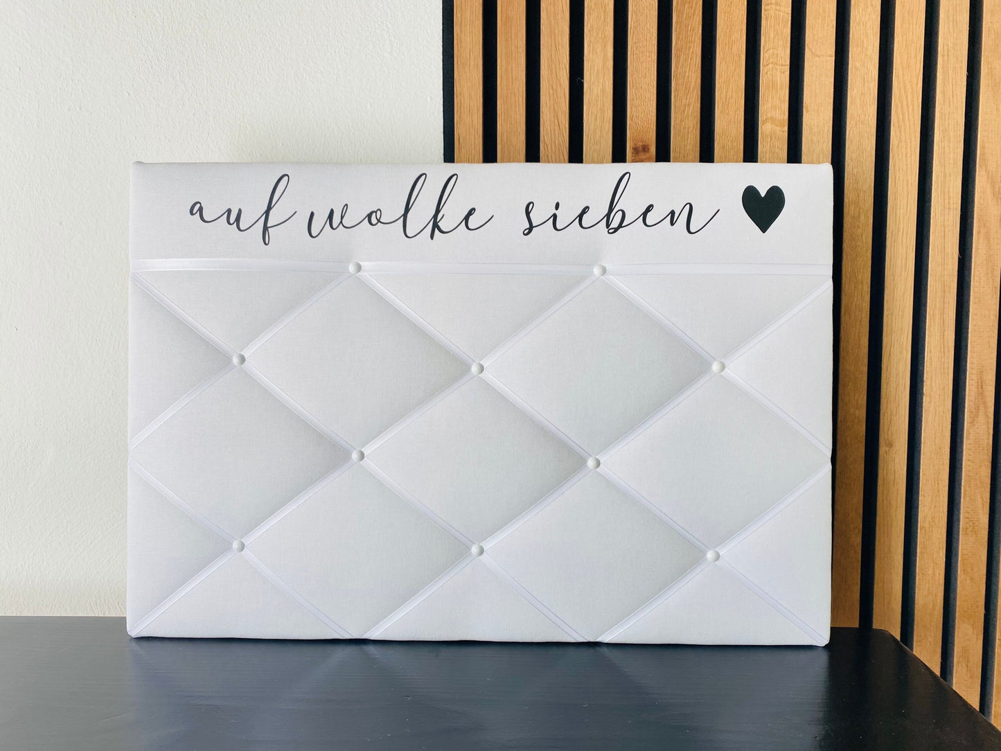 Memoboard auf wolke sieben Hochzeit