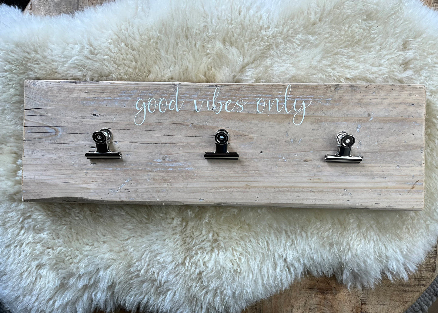 Upcycling Memoboard good vibes only weiß