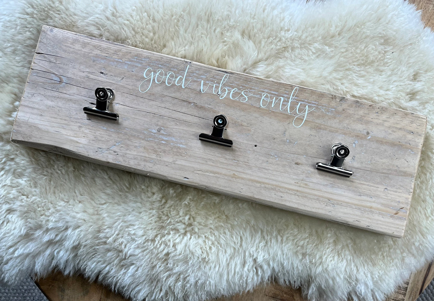 Upcycling Memoboard good vibes only weiß